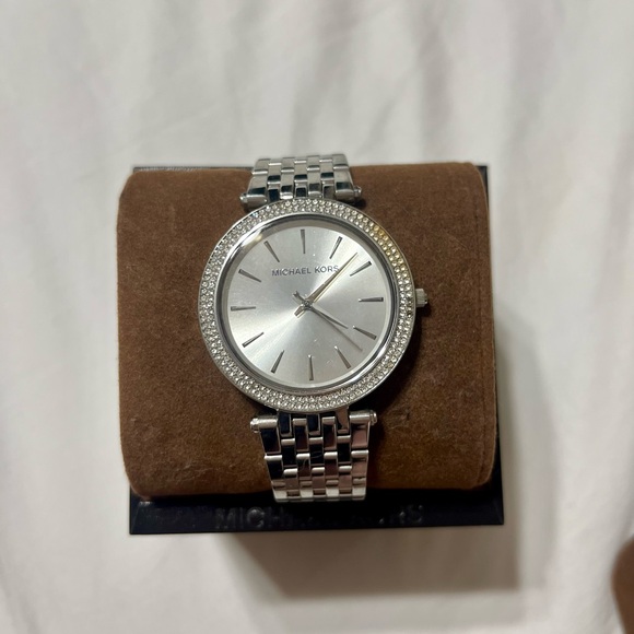 Michael Kors Darci MK3190 Wrist Watch for Women. ***BRAND NEW BATTERY*** - Picture 1 of 3